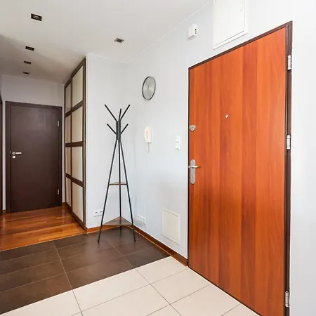 Apartment Stawki Inviting Warsaw